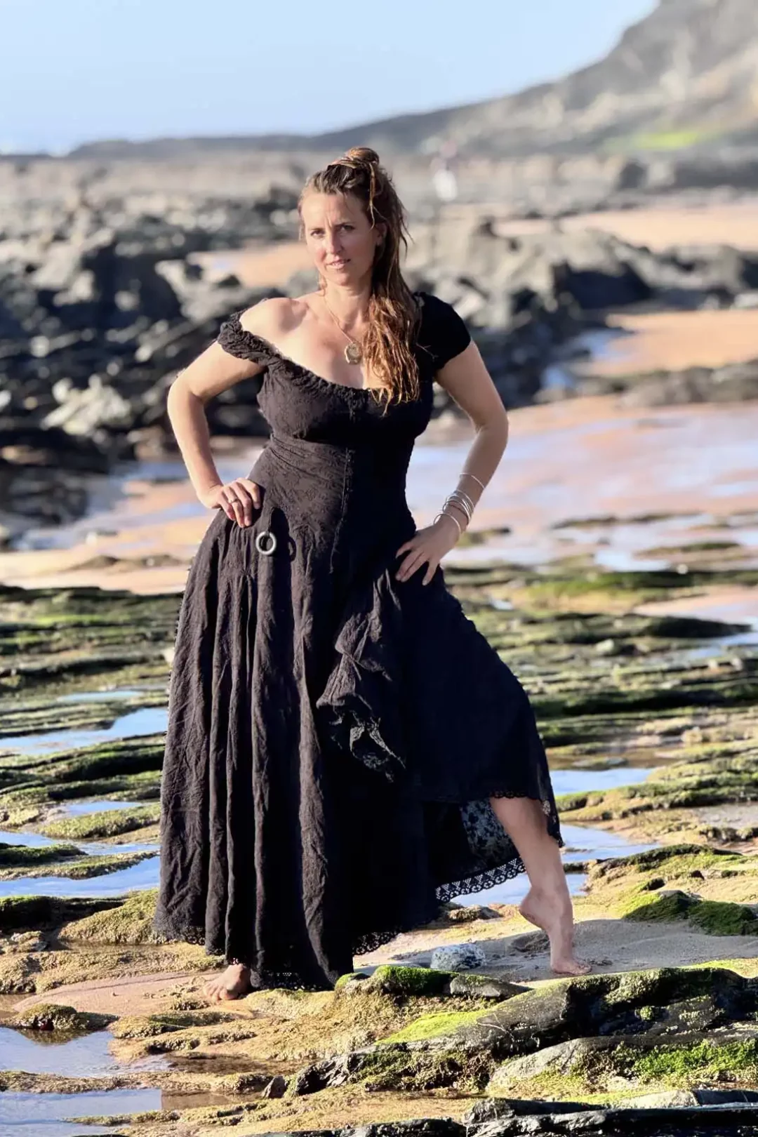 eye-of-awareness-black-embroidered-tiga-long-gipsie-gothic-fantasy-mittelater-kleid-naturmode-baumwolle-fairtrade-design-dress-jurk-long-castlefest-larp-steampunk-dress_5